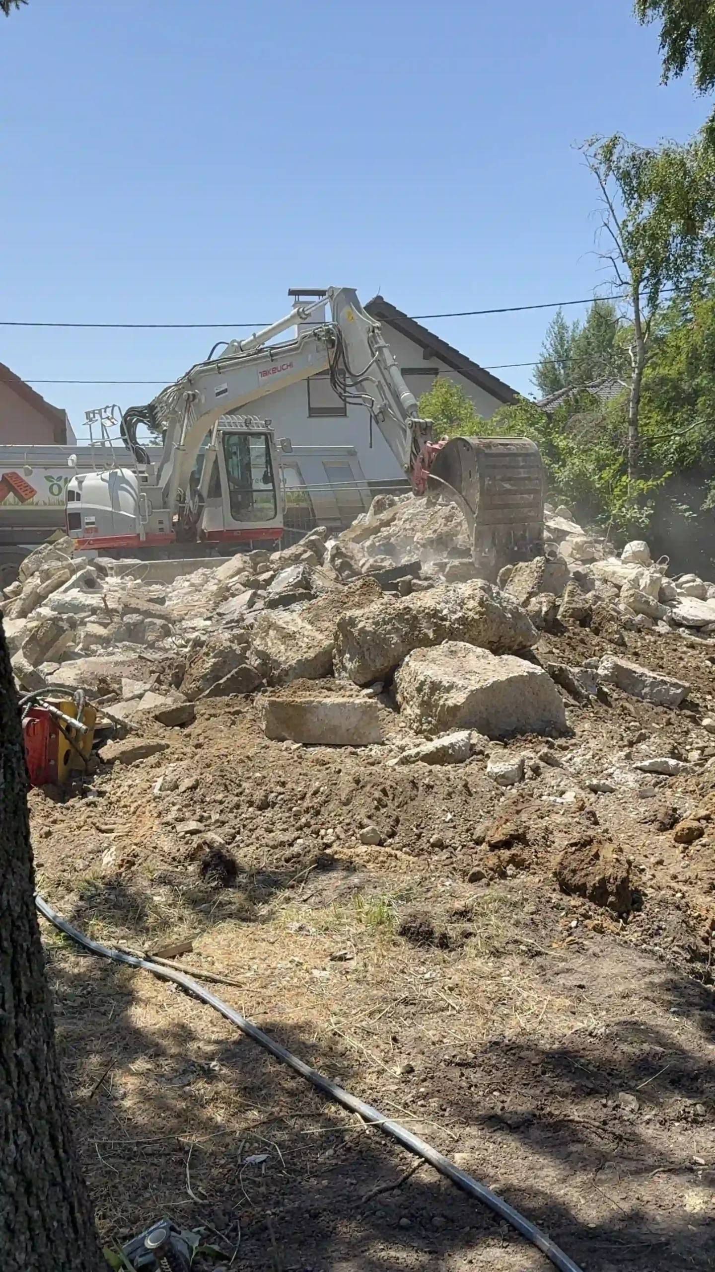 Bagger Wien – EMK Erdbau GmbH – Abriss – Abbruch 6