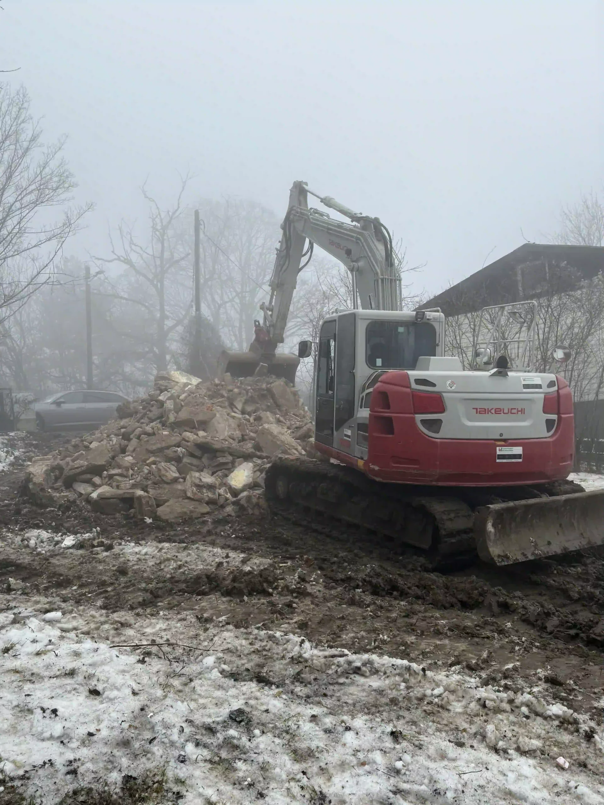 Bagger Wien – EMK Erdbau GmbH – Abriss – Abbruch – Bauschutt – Bauschuttentsorgung