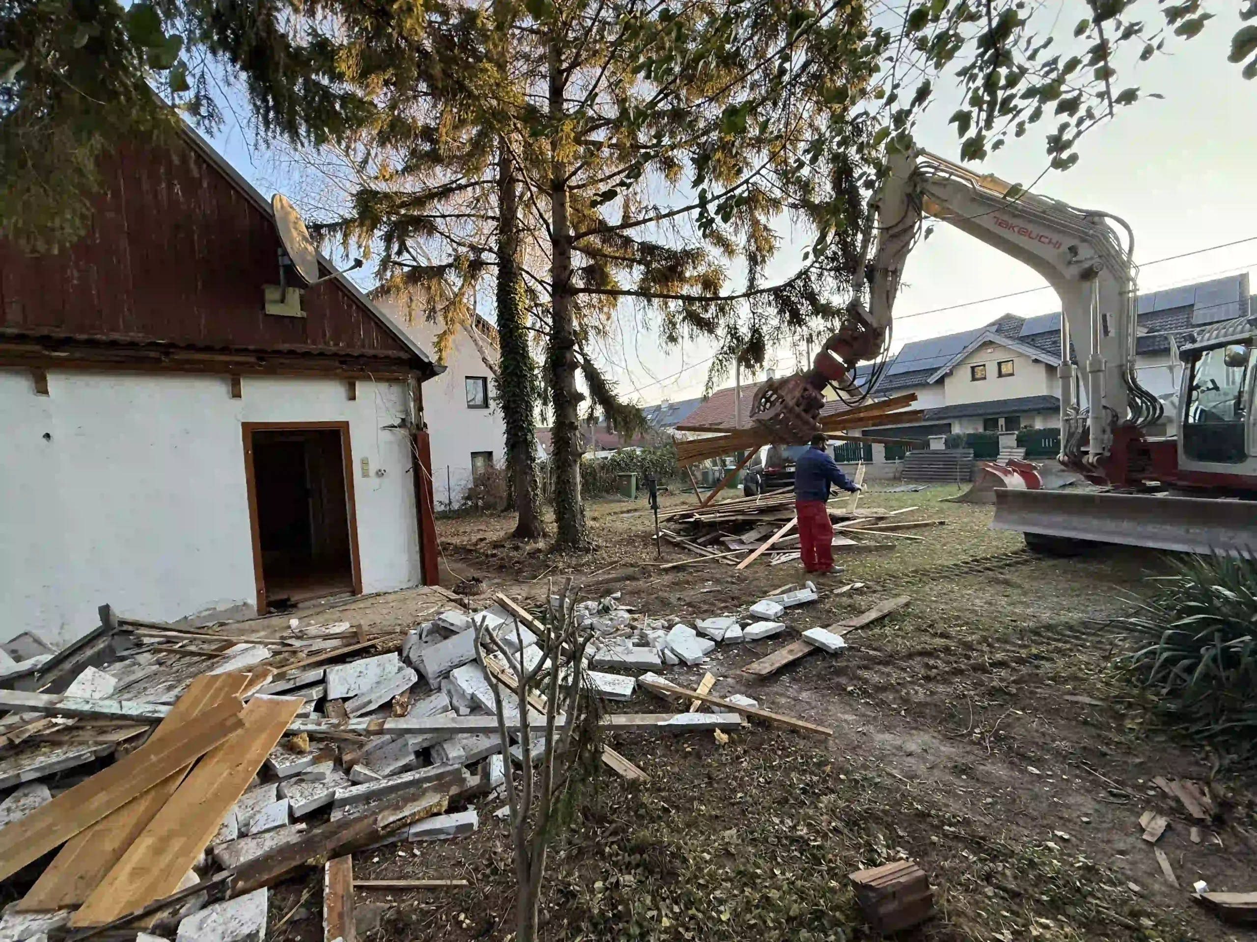 Bagger Wien – EMK Erdbau GmbH – Abriss