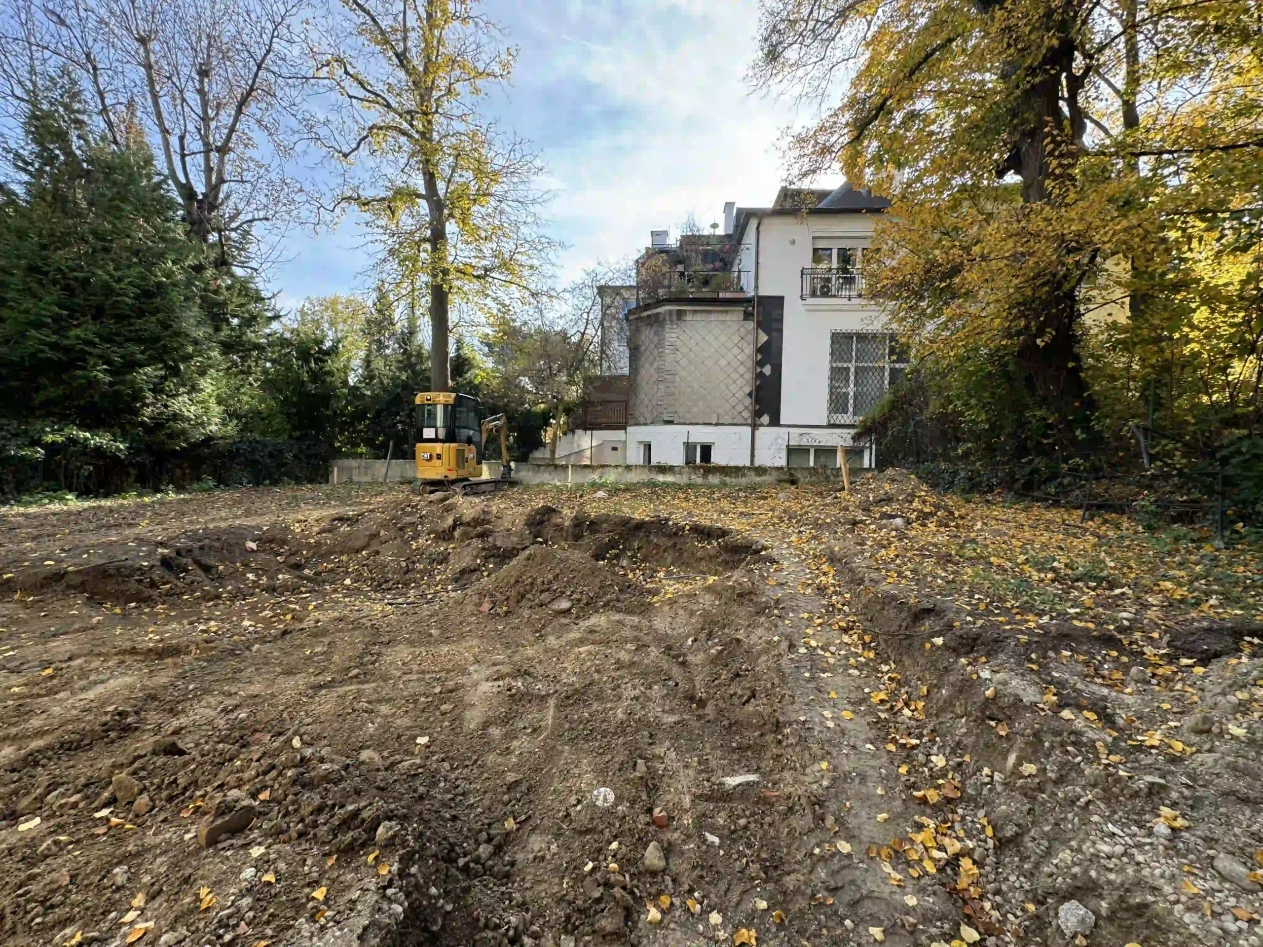 Bagger Wien – EMK Erdbau GmbH – Außenanlage – Gartengestaltung – Bodenausgleich 2