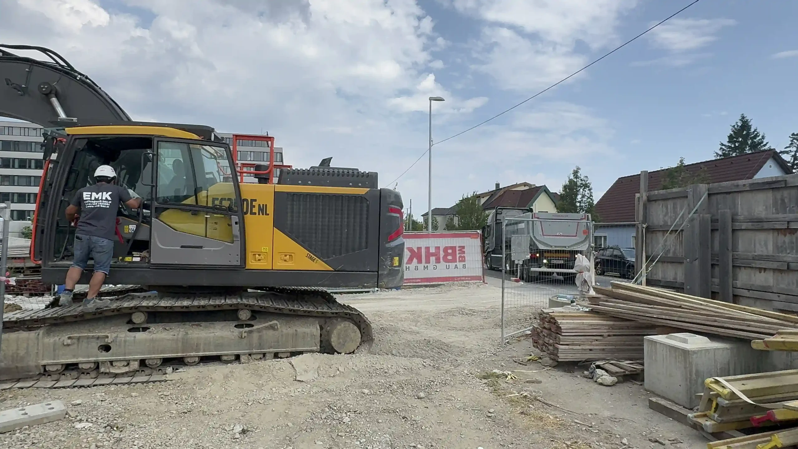 Bagger Wien – EMK Erdbau GmbH – Bagger 9