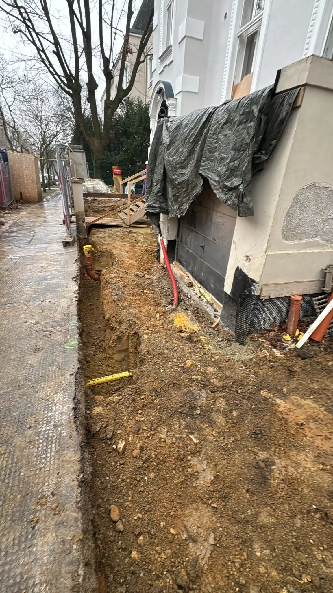 Bagger Wien – EMK Erdbau GmbH – Einfamilienhaus Drainage