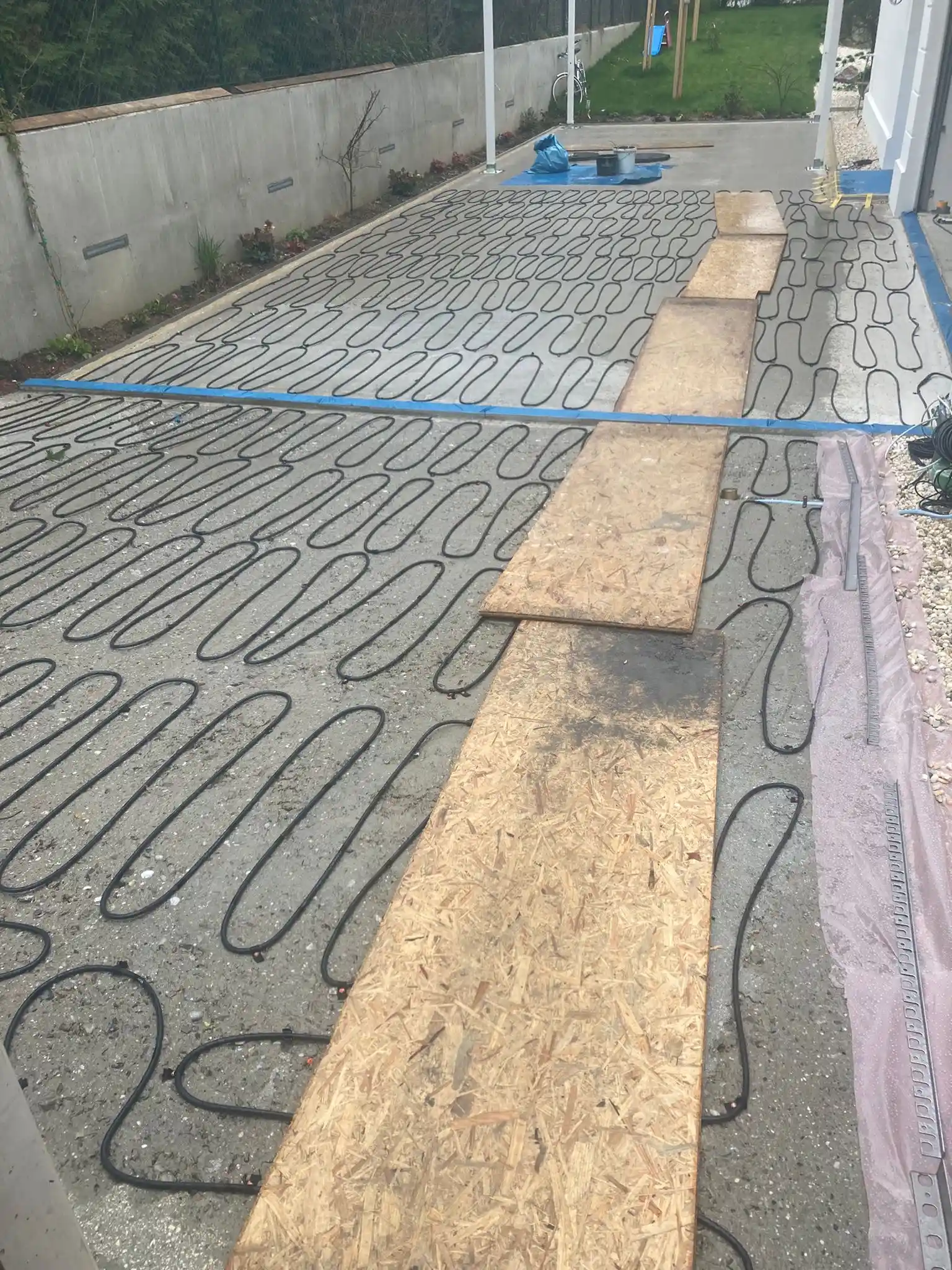 Bagger Wien – EMK Erdbau GmbH – Einfamilienhaus – Fußbodenheizung