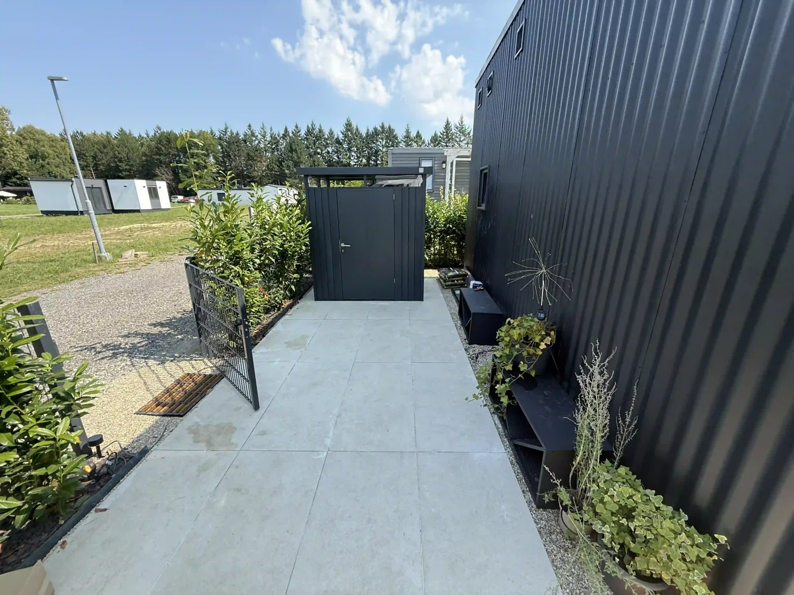 Bagger Wien – EMK Erdbau GmbH – Einfamilienhaus – Garten