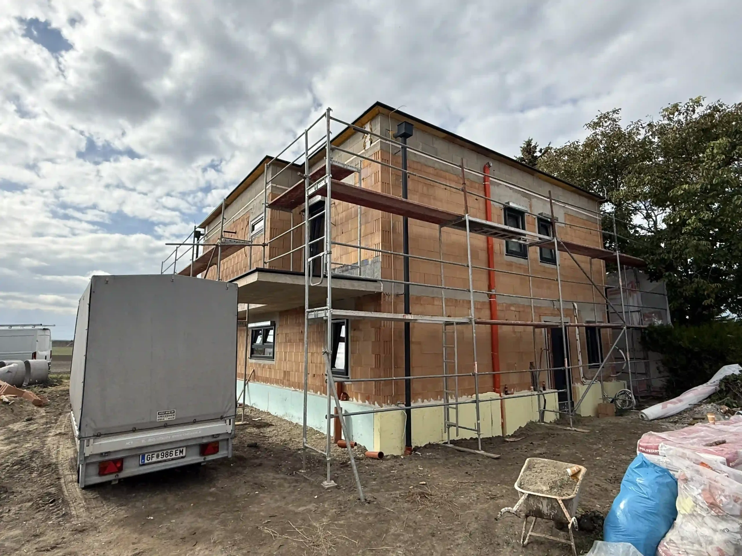 Bagger Wien – EMK Erdbau GmbH – Einfamilienhaus Neubau