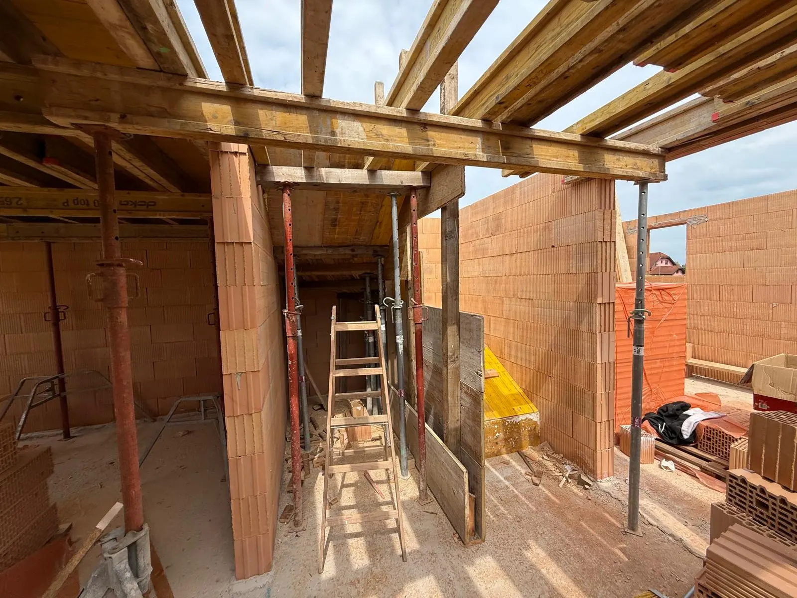 Bagger Wien – EMK Erdbau GmbH – Einfamilienhaus – Rohbau 5