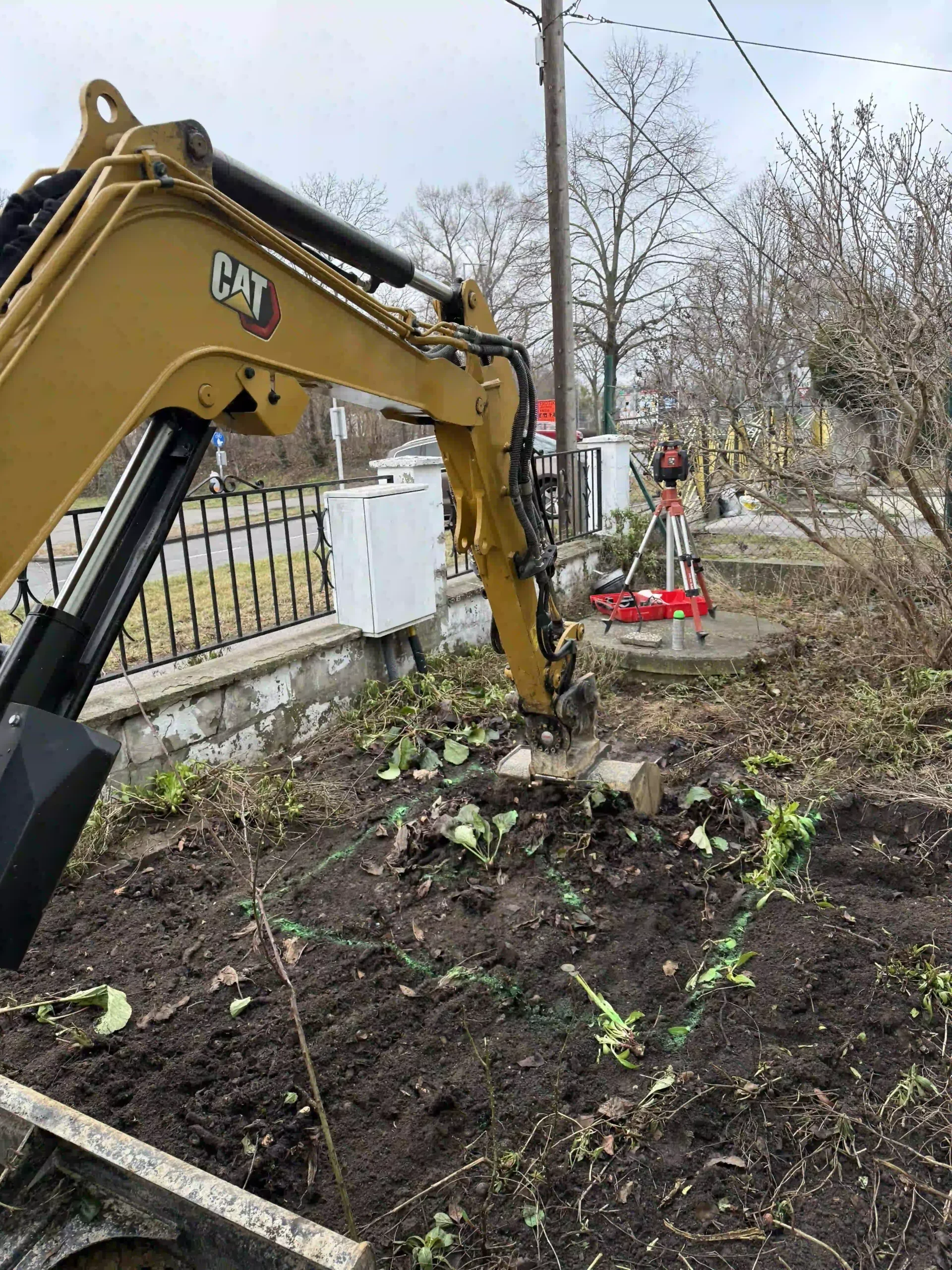 Bagger Wien – EMK Erdbau GmbH – Erdarbeiten – Gartengestaltung