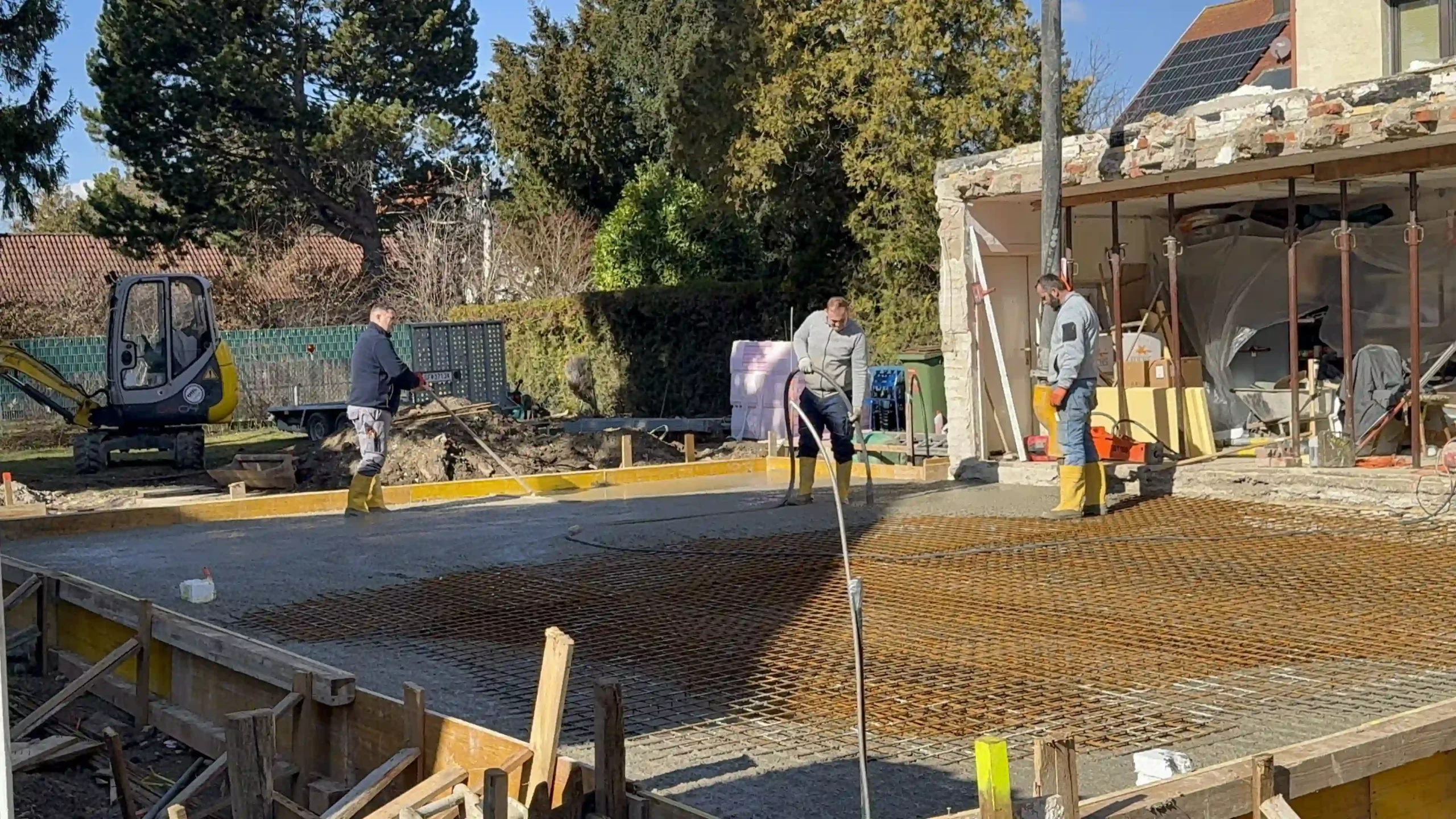 Bagger Wien – EMK Erdbau GmbH – Fundamentbetonierung – Fundament