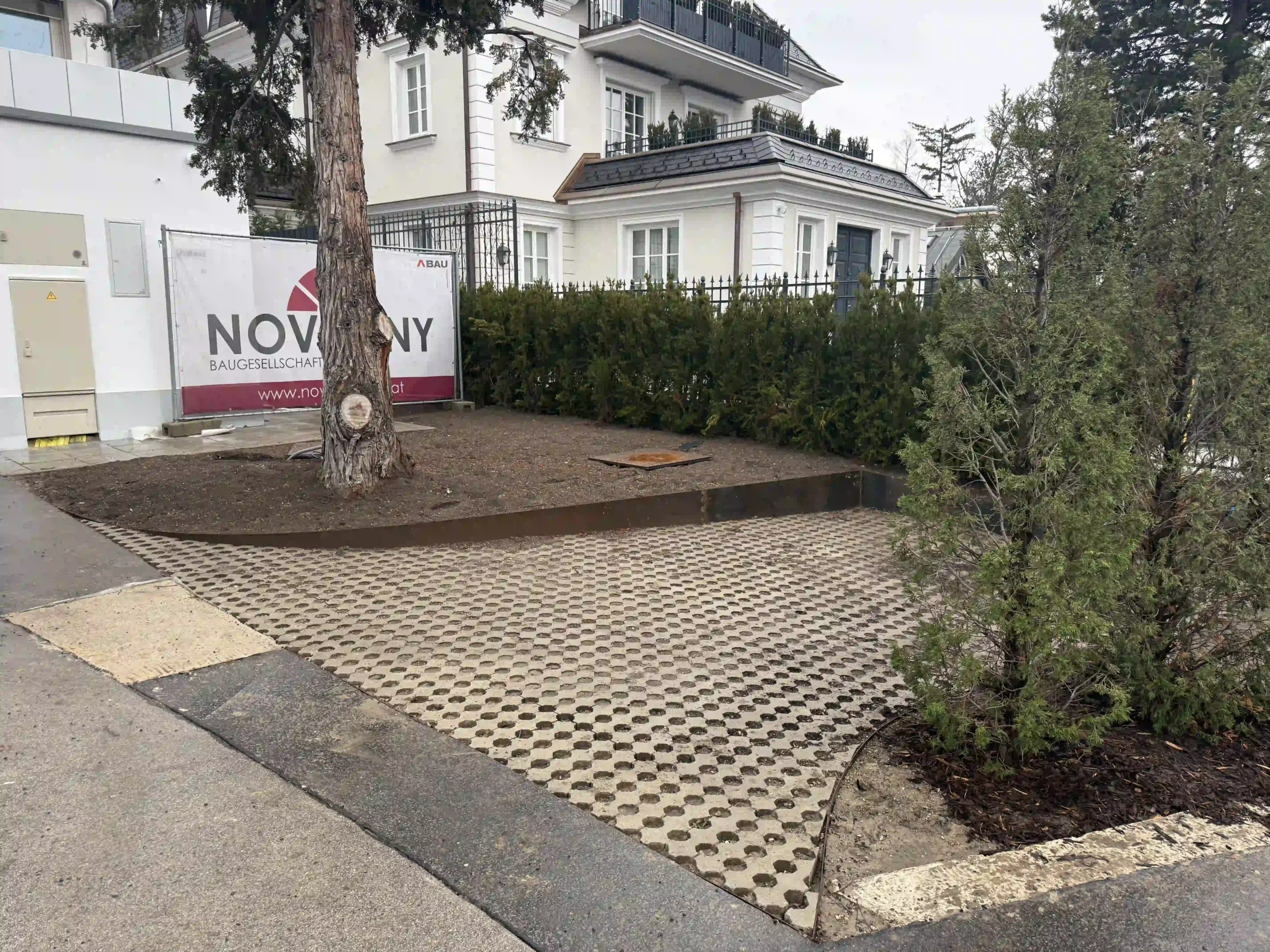 Bagger Wien – EMK Erdbau GmbH – Parkplatz