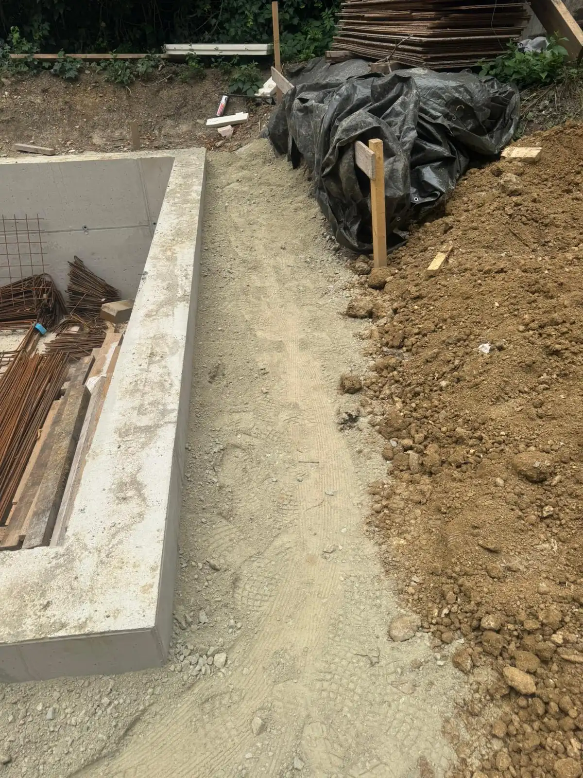 Bagger Wien – EMK Erdbau GmbH – Poolbau 2