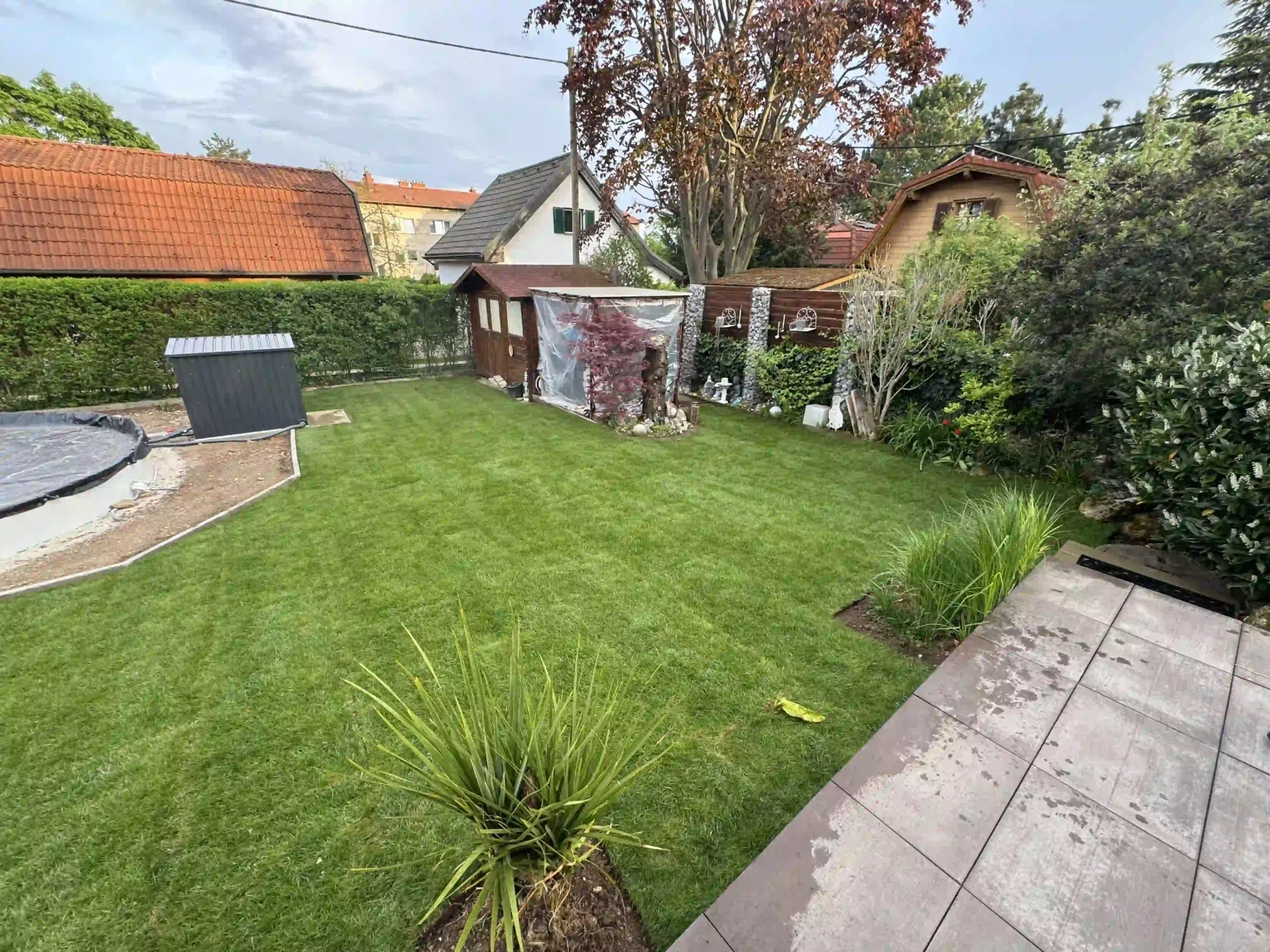 Bagger Wien – EMK Erdbau GmbH – Poolbau – Gartengestaltung 3