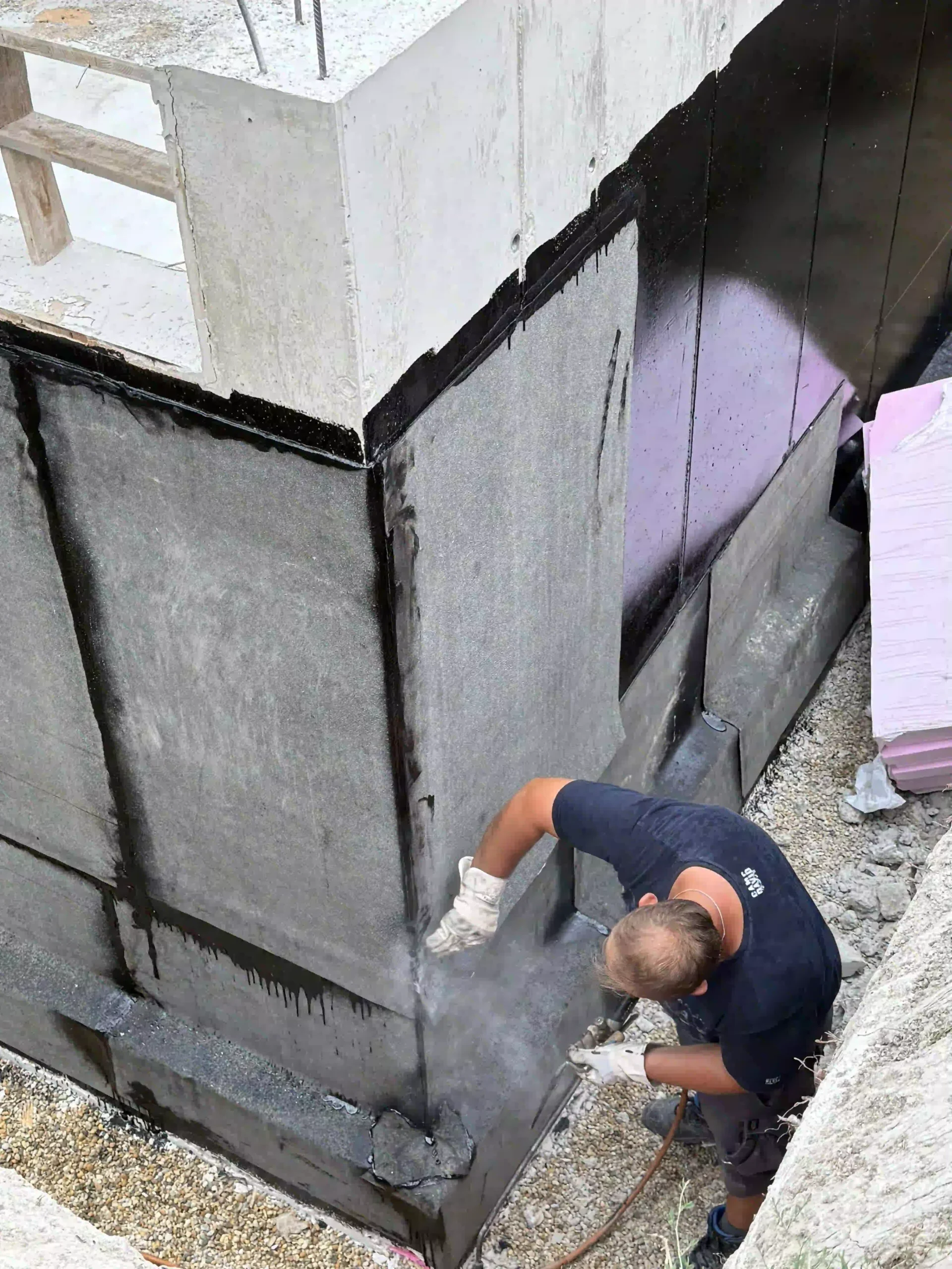 Bagger Wien – EMK Erdbau GmbH – Rohbau – Einfamilienhaus – Drainage