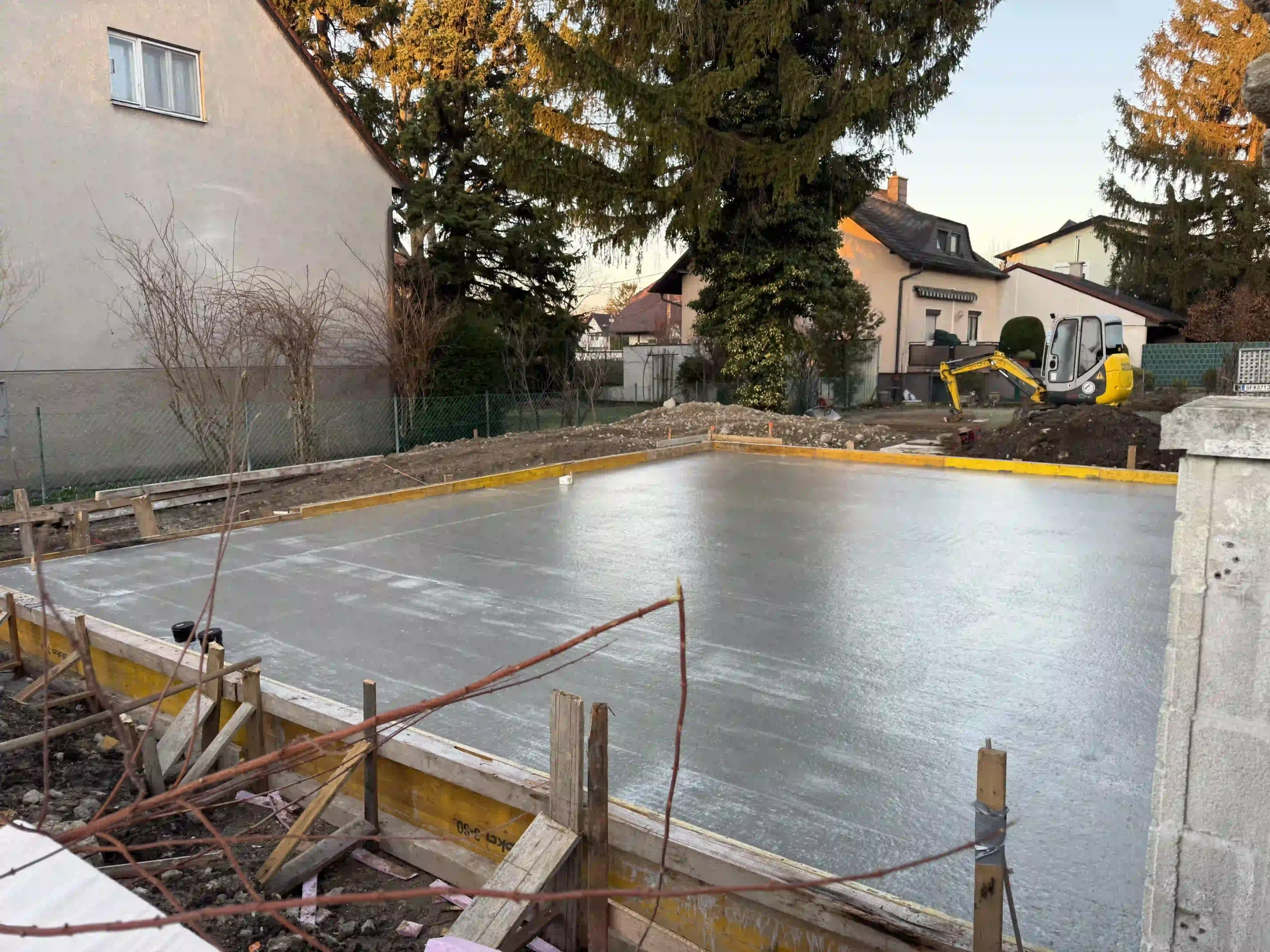 Bagger Wien – EMK Erdbau GmbH – Rohbau – Einfamilienhaus – Fundament