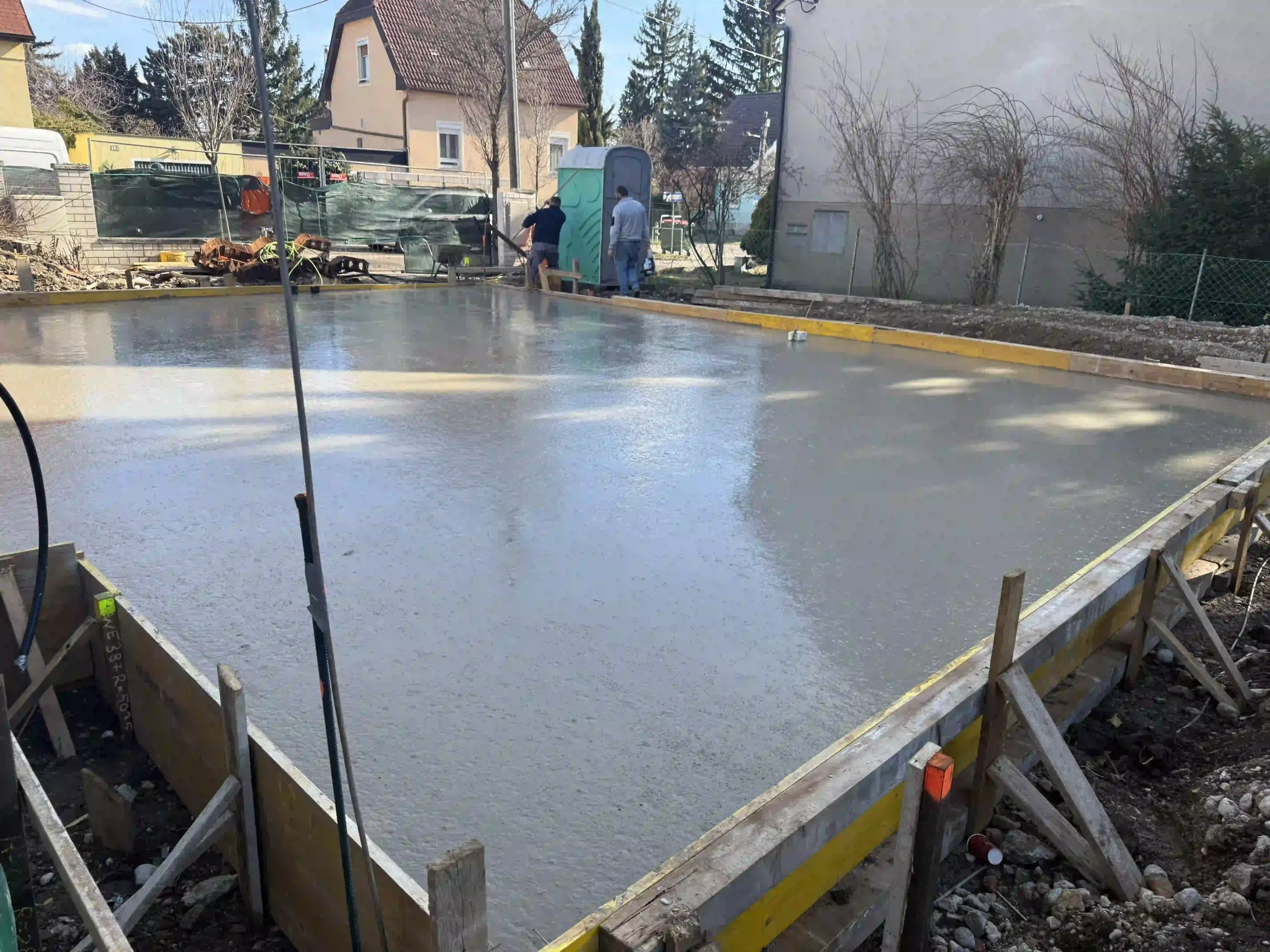 Bagger Wien – EMK Erdbau GmbH – Rohbau – Fundament – Einfamilienhaus