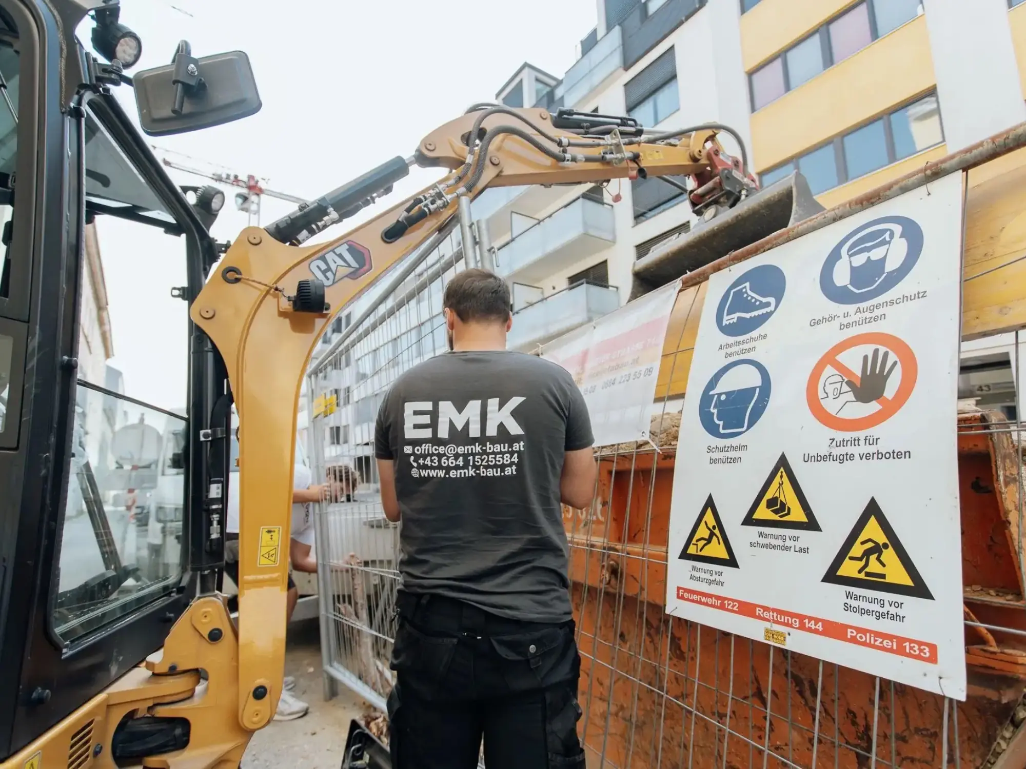 bagger-wien_BaggerAbsperrungKontakt-EMK