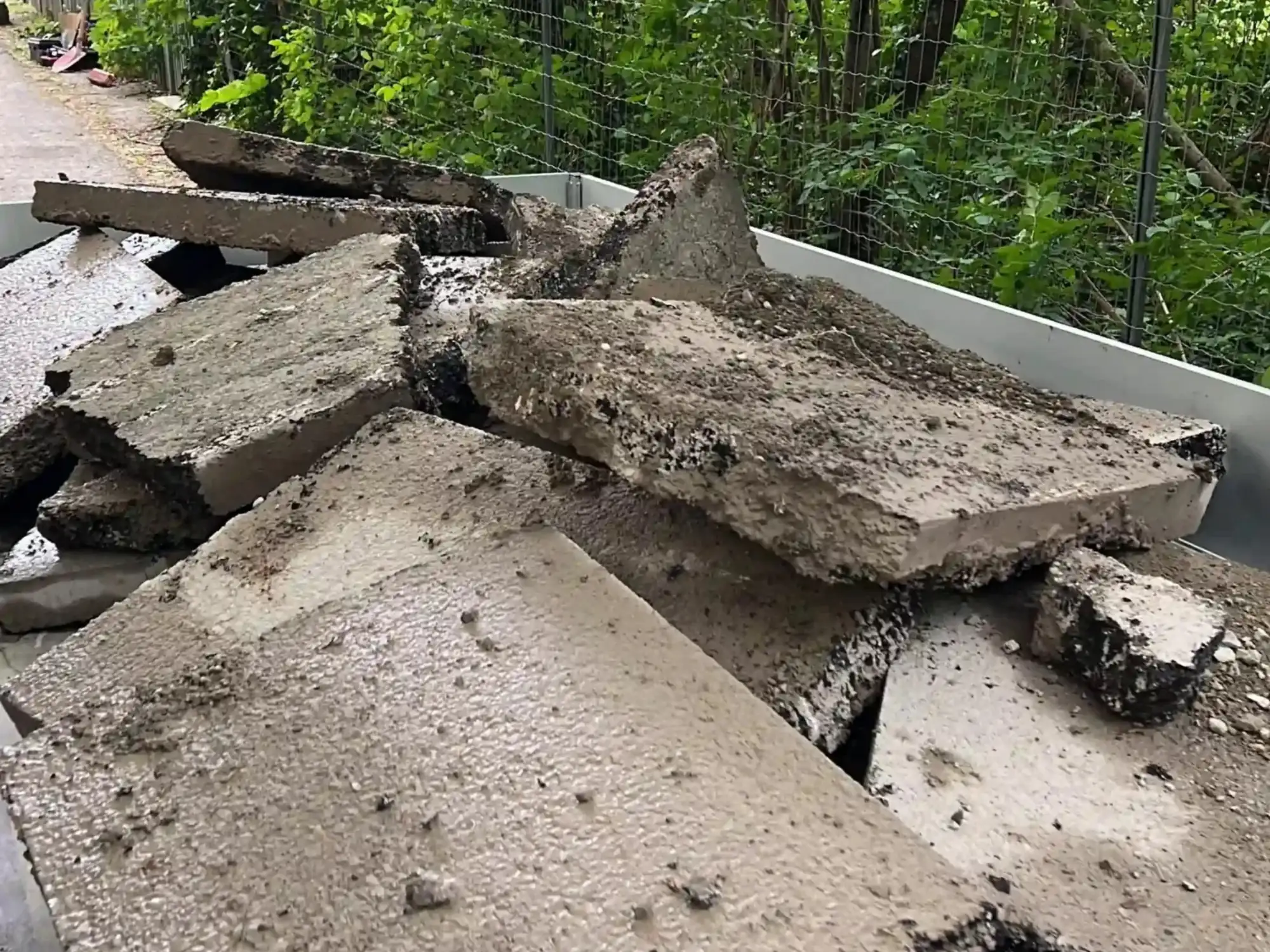 bagger-wien_Bauschutt-EMK-scaled